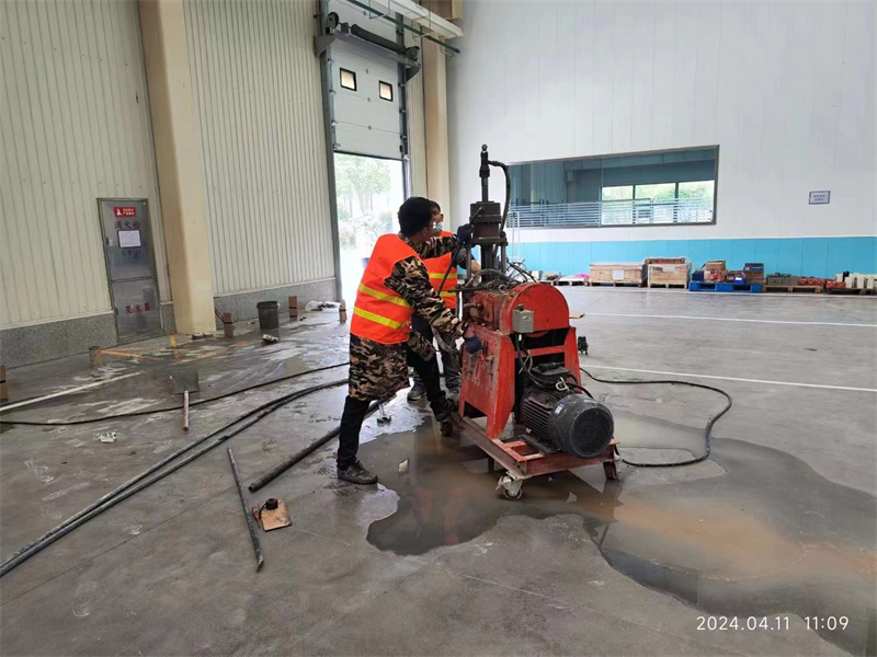 禹城厂房地面下沉塌陷注浆加固施工